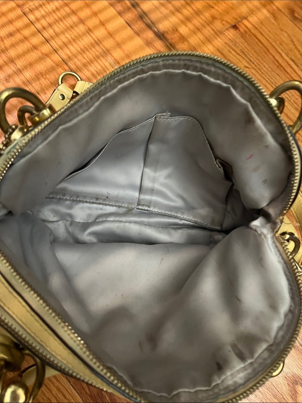 Coach Classic Yellow Leather Shoulder Bag with Top Handle - Picture 5 of 11
